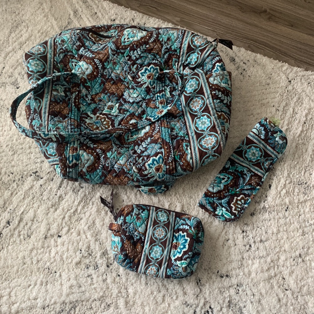 VERA BRADLEY SET